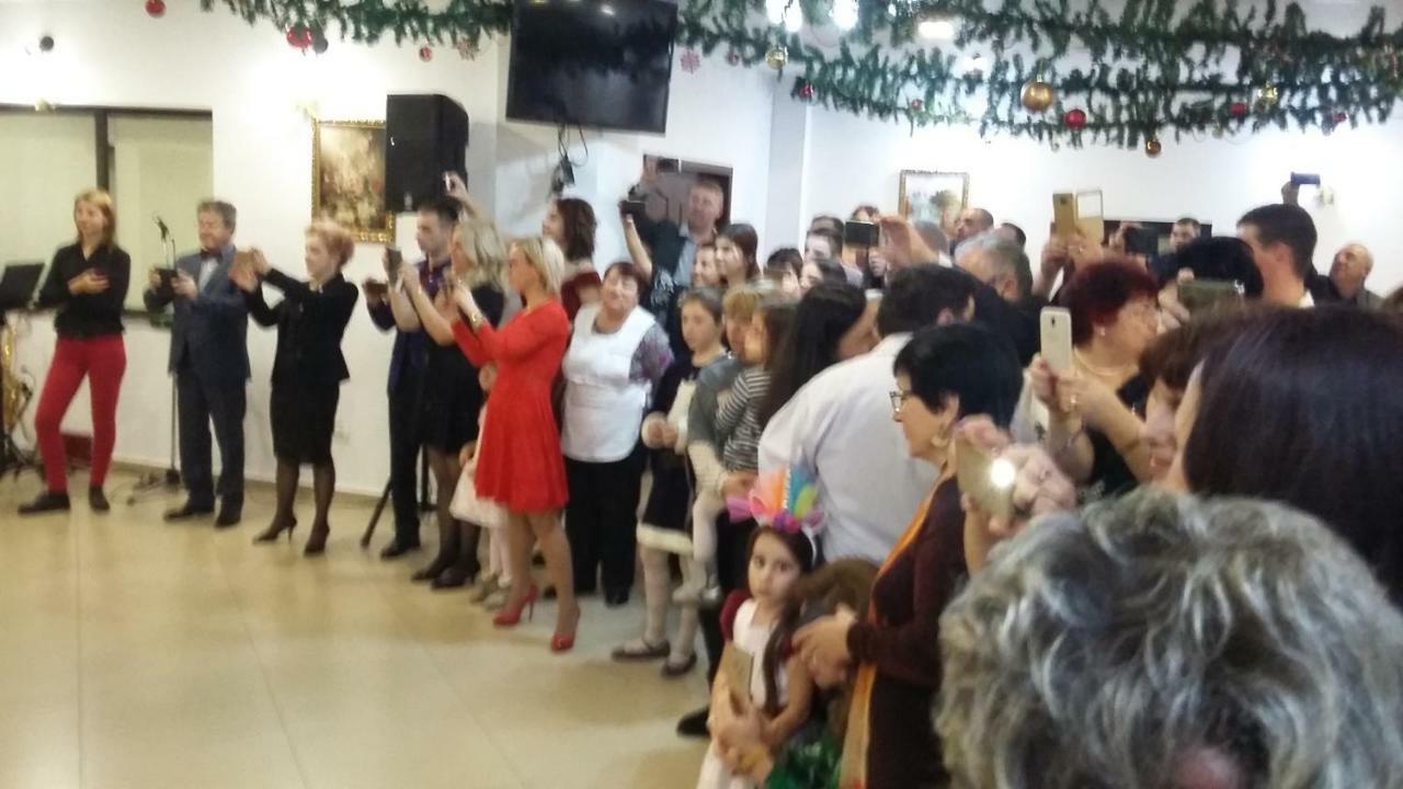 Pensiunea Poiana Soarelui Brates Exterior foto