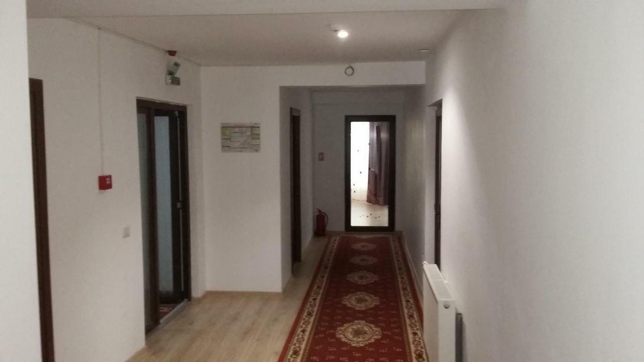 Pensiunea Poiana Soarelui Brates Exterior foto